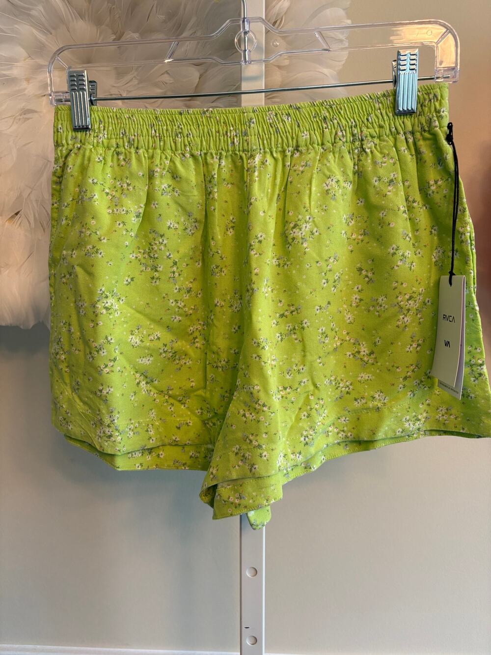 RVCA SAWYER PRINT SHORTS SIZE S
